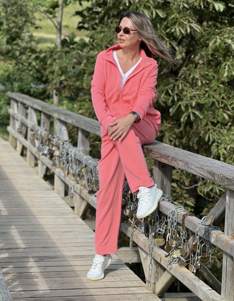 Женский костюм: толстовка и брюки из хлопкового футера с капюшоном, фото 3